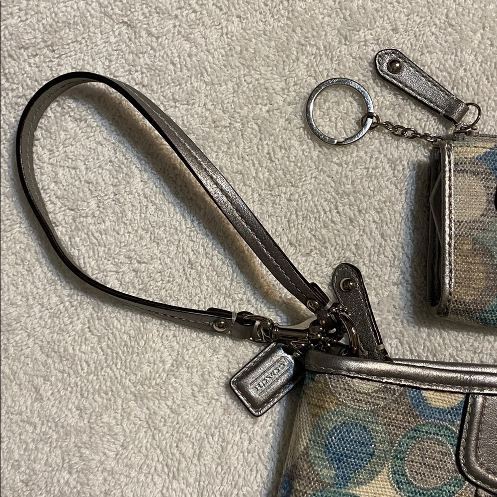 Coach Madison Wristlet Set - Picture 4 of 12